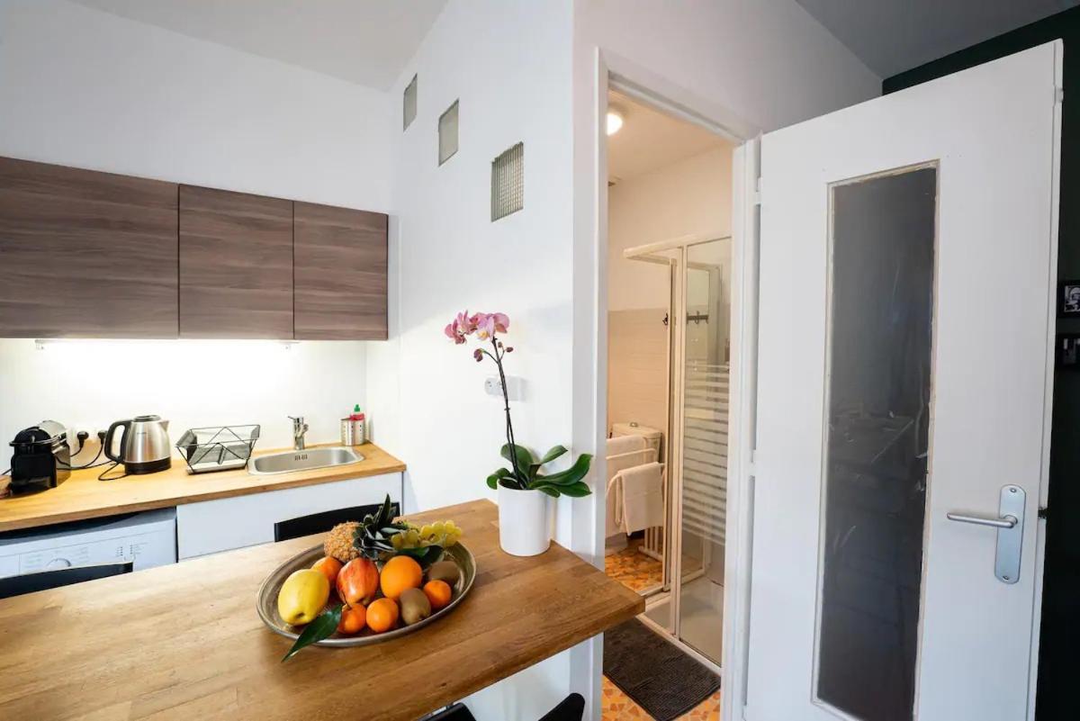 איגוס-מורטס Appartement Centre Village, Clim Et Parking Gratuit מראה חיצוני תמונה